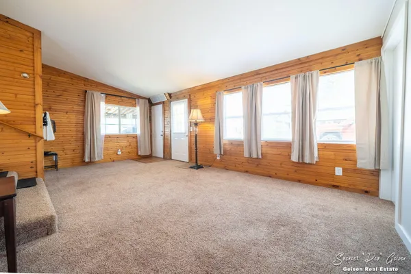 $150,000 | 14249 Heffron Road Northeast, Belding, MI 48809