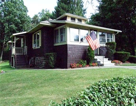 29 Parker Road Holden, MA 01520 - Photo 1 of 30 Gallery Image 1