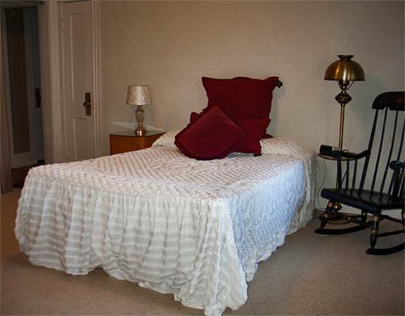 29 Parker Road Holden, MA 01520 - Photo 13 of 30 Gallery Image 13