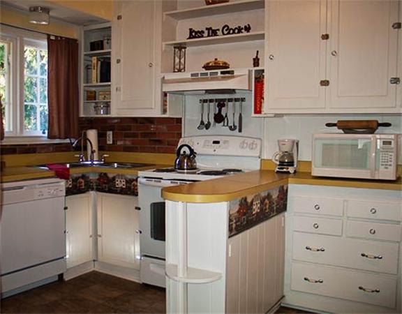 29 Parker Road Holden, MA 01520 - Photo 3 of 30 Gallery Image 3