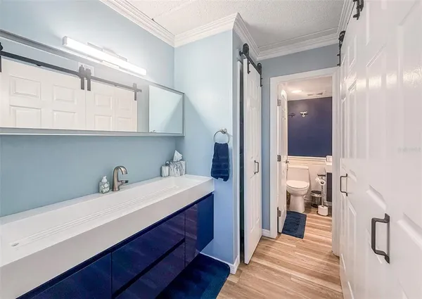 $4,000 | 845 Benjamin Franklin Drive, Unit 202, Sarasota, FL 34236