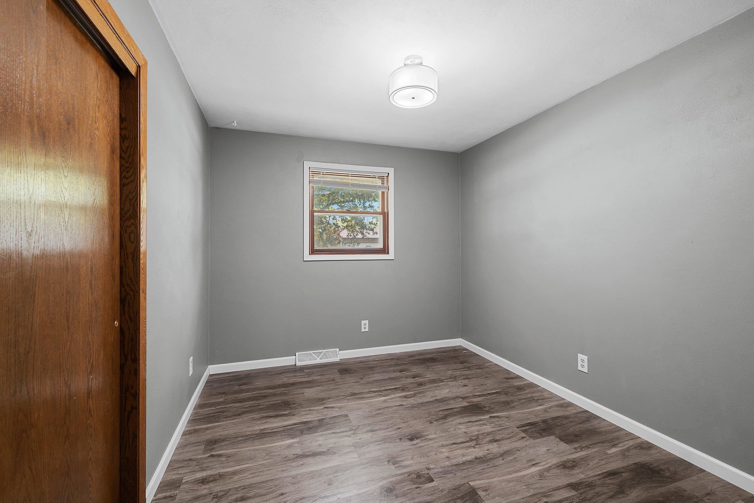 89 Hillock Court Appleton, WI 54914 - Photo 23 of 56