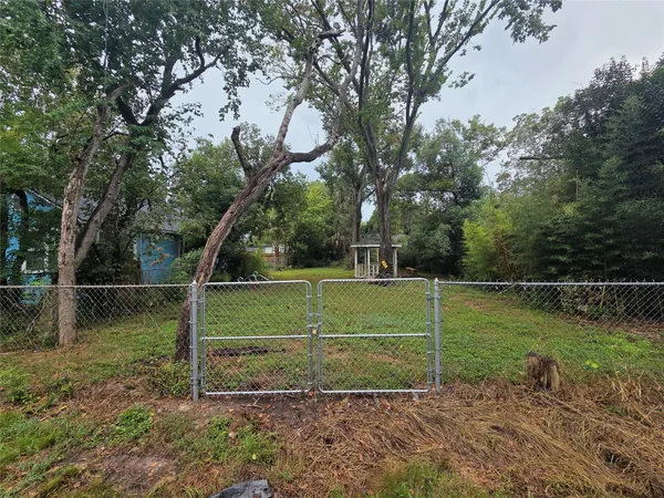 $89,000 | 0 Louisiana Avenue, Bacliff, TX 77518