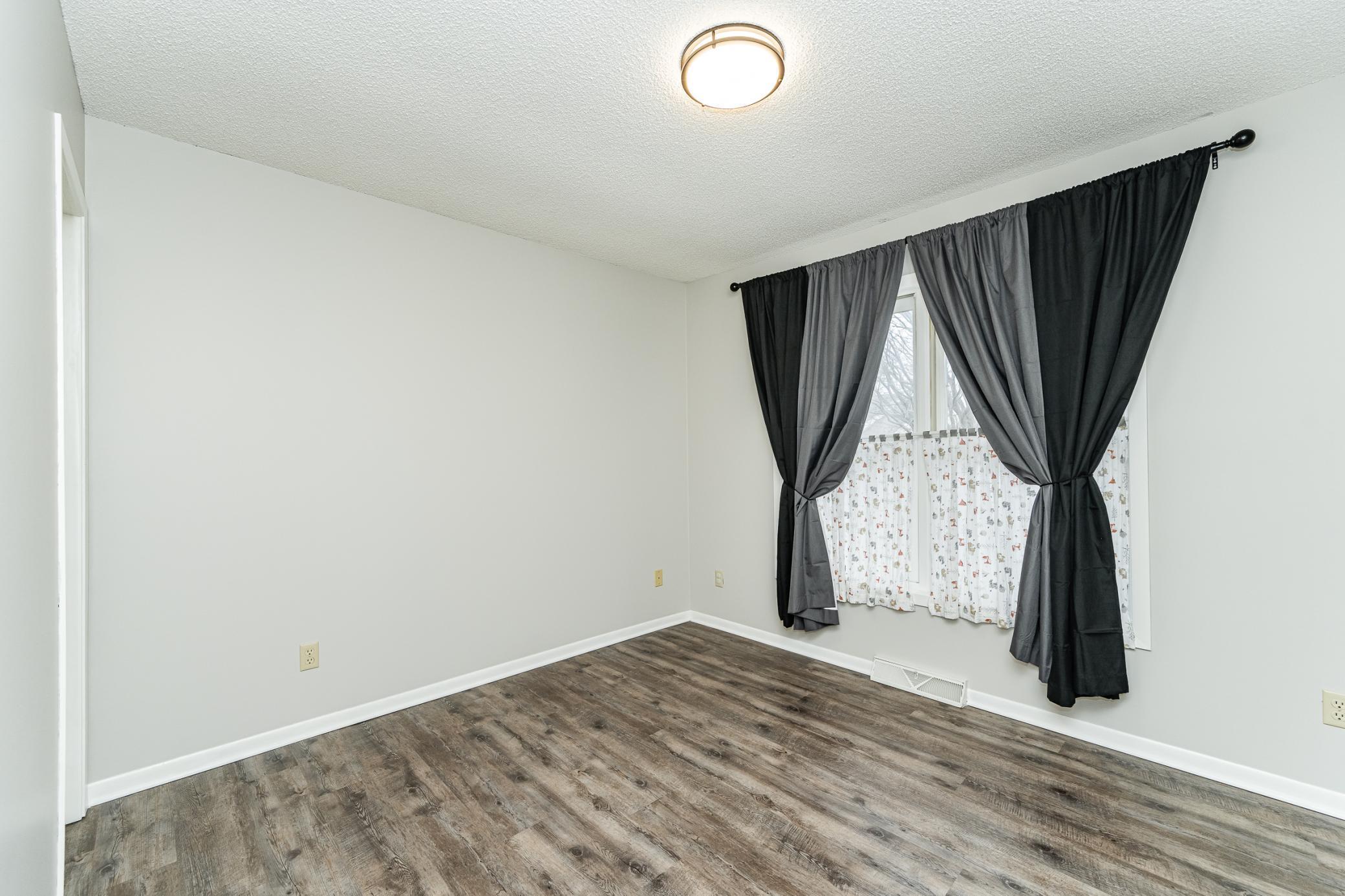 712 Memorial Drive Spring Valley, MN 55975 - Photo 12 of 31