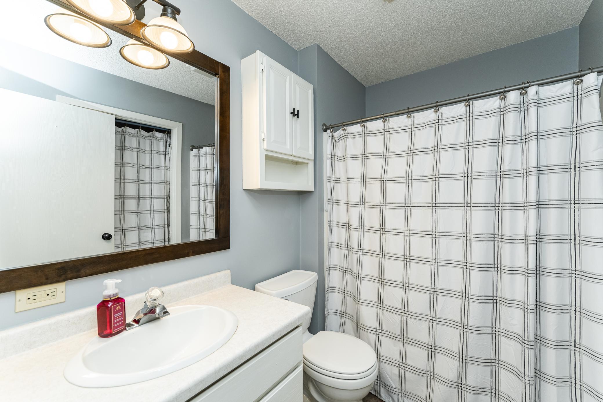 712 Memorial Drive Spring Valley, MN 55975 - Photo 14 of 31