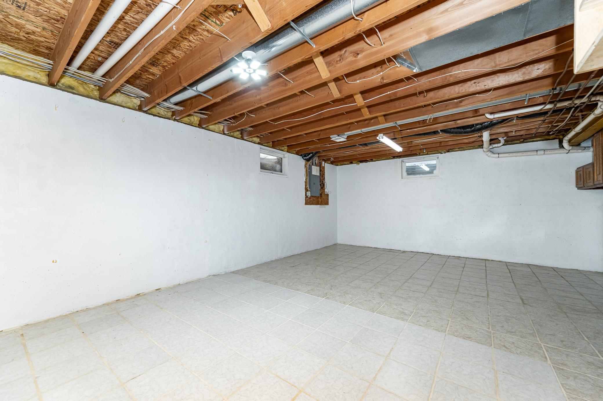 712 Memorial Drive Spring Valley, MN 55975 - Photo 18 of 31