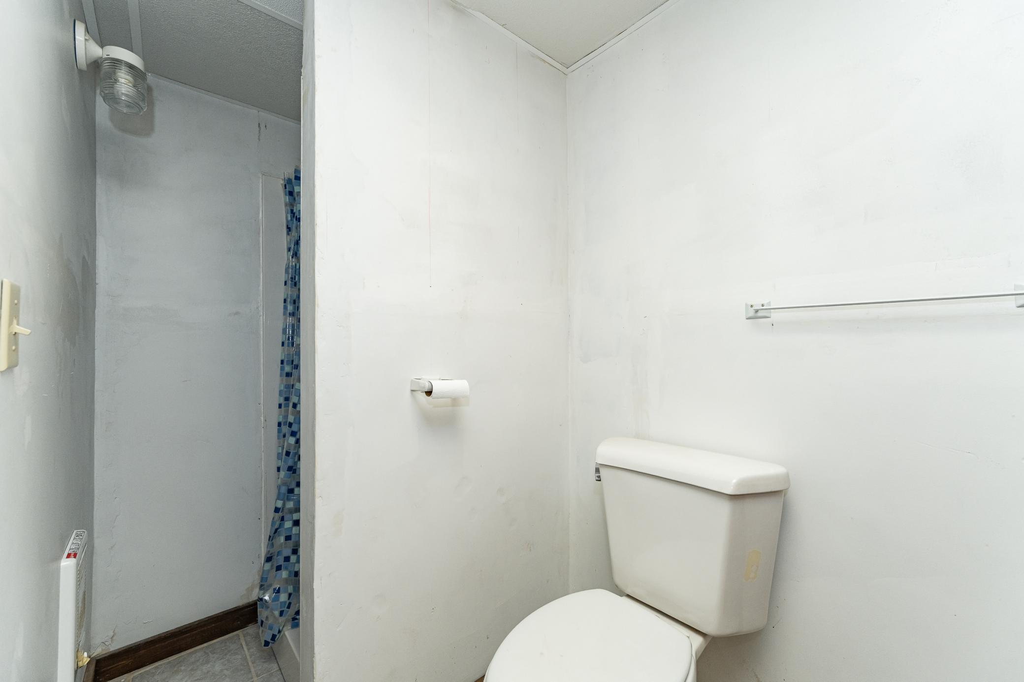 712 Memorial Drive Spring Valley, MN 55975 - Photo 19 of 31