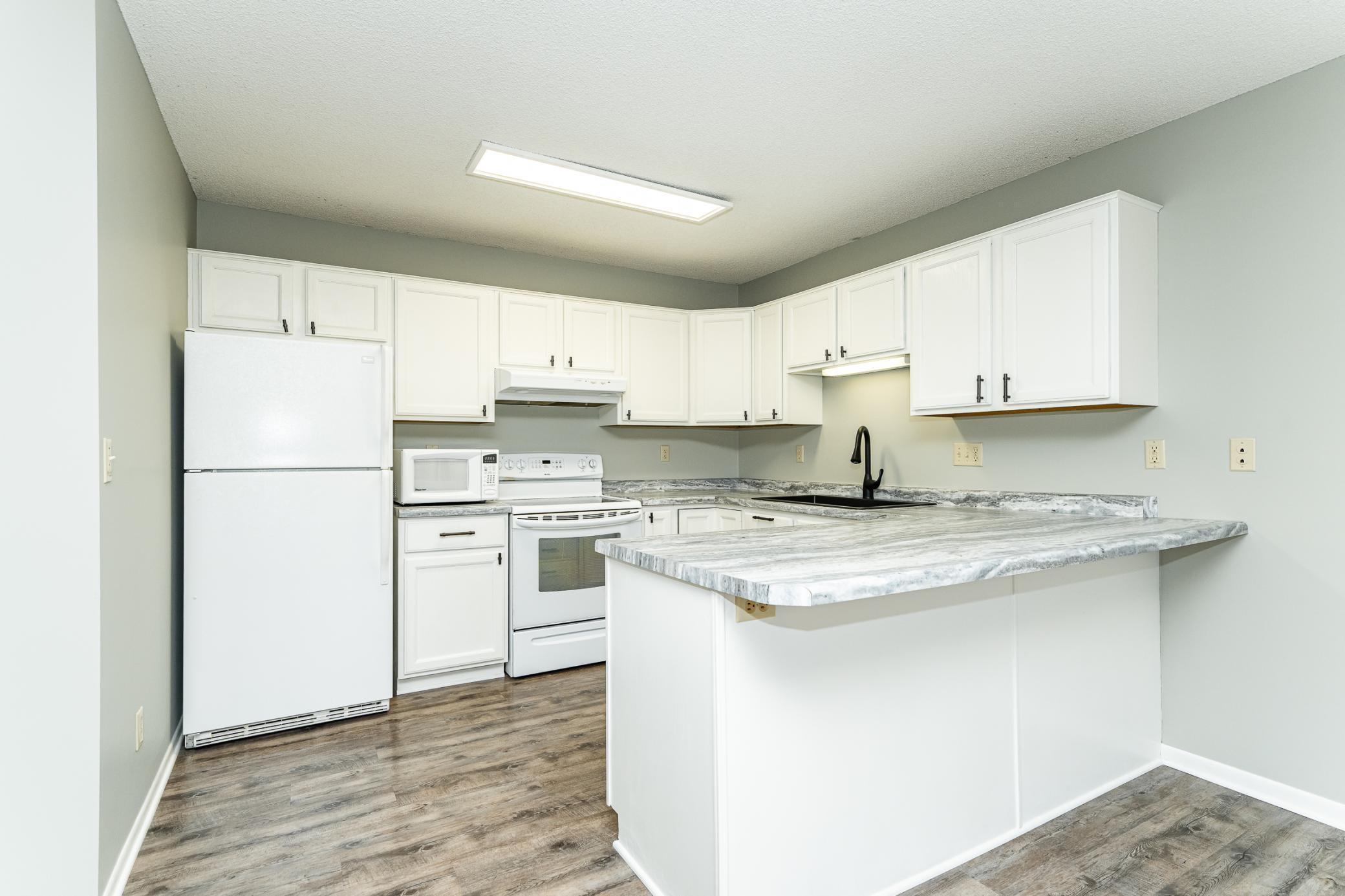 712 Memorial Drive Spring Valley, MN 55975 - Photo 4 of 31