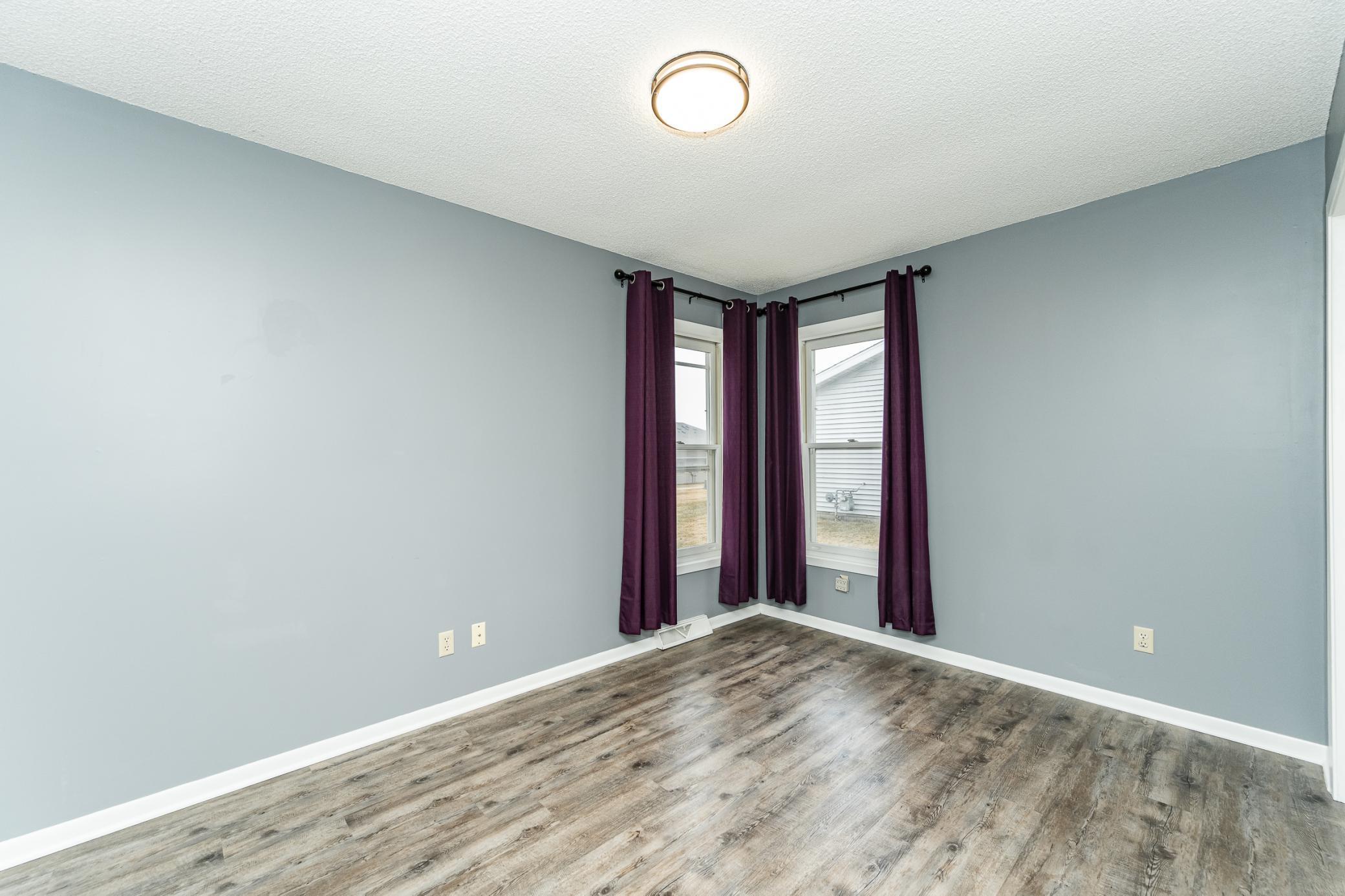 712 Memorial Drive Spring Valley, MN 55975 - Photo 10 of 31