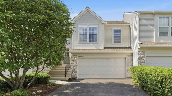 $347,000 | 24904 Gates Lane, Plainfield, IL 60585