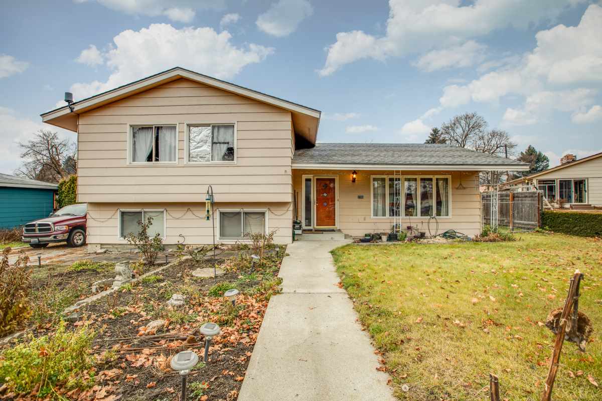 3705 North Elton Road Spokane Valley, WA 99212 - Photo 2 of 18