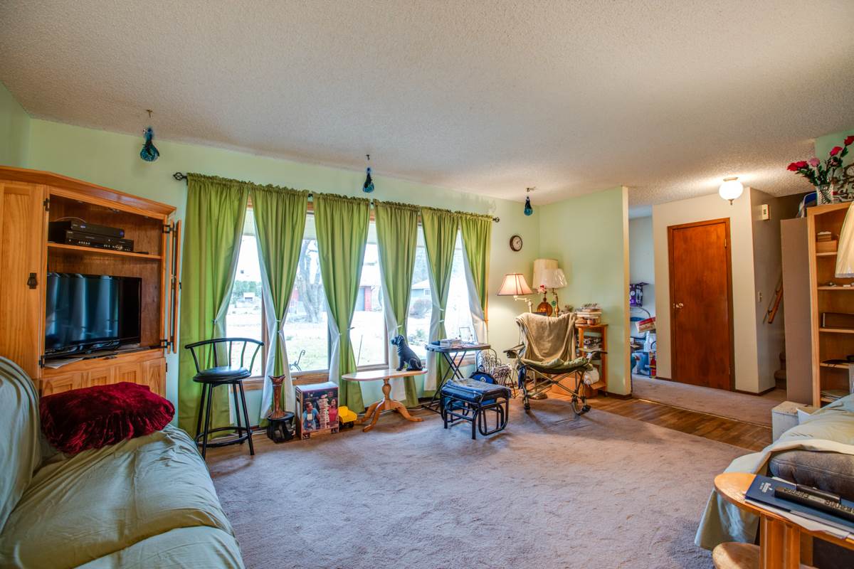 3705 North Elton Road Spokane Valley, WA 99212 - Photo 4 of 18