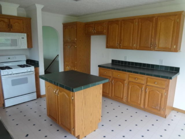 15040 Hall Road Ravenna, MI 49451 - Photo 7 of 24 171