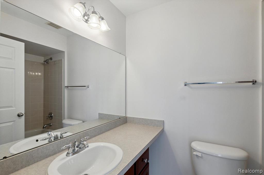 49055 Hawksburry Road Canton, MI 48188 - Photo 30 of 37 Gallery Image 30