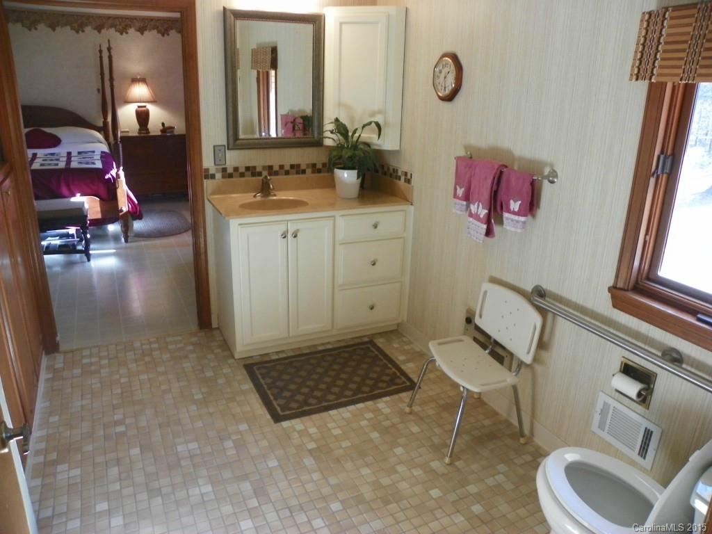 7820 Irwin Road Charlotte, NC 28215 - Photo 11 of 24 Gallery Image 11