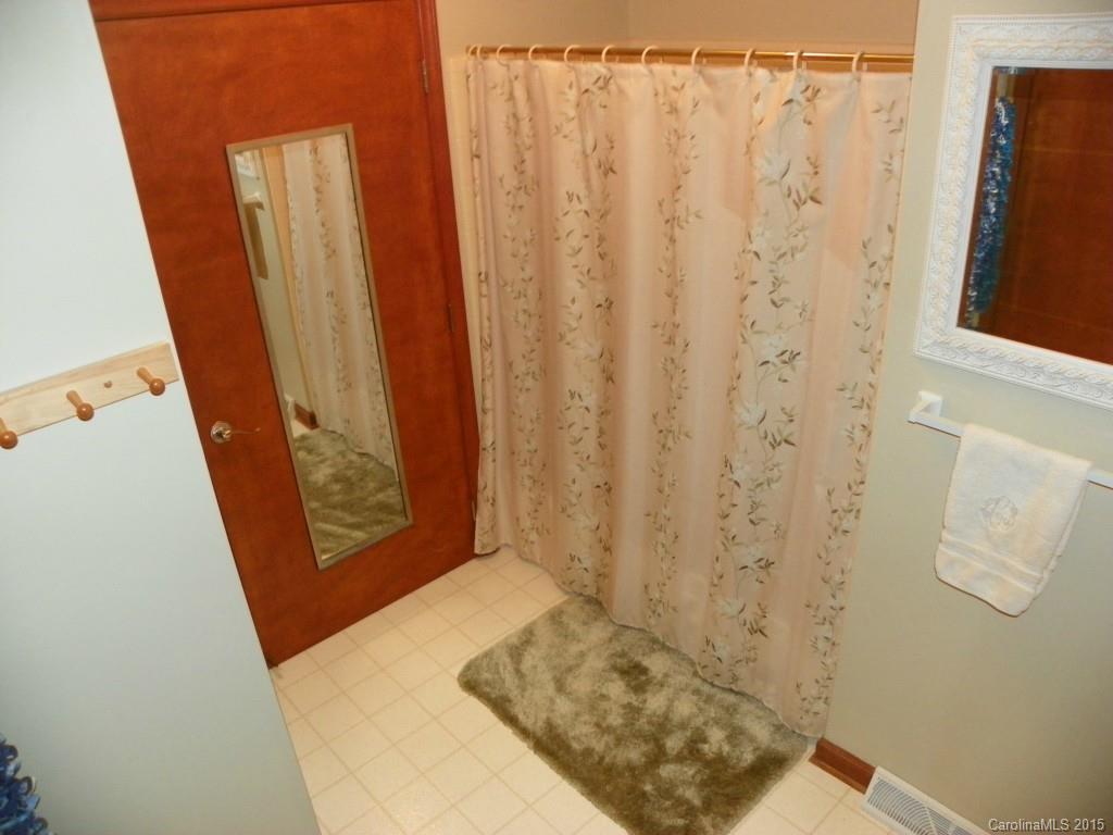 7820 Irwin Road Charlotte, NC 28215 - Photo 14 of 24 Gallery Image 14