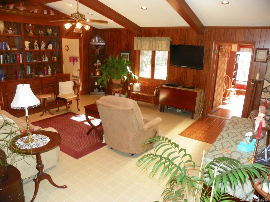 7820 Irwin Road Charlotte, NC 28215 - Photo 4 of 24 Gallery Image 4
