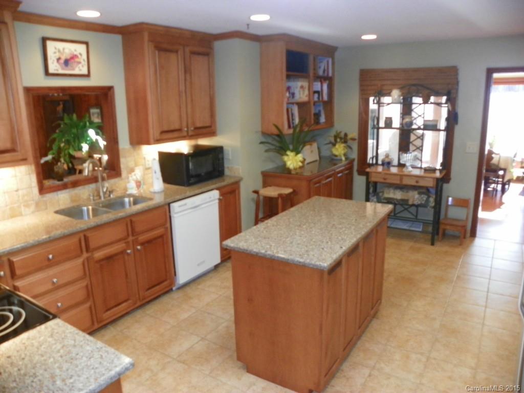 7820 Irwin Road Charlotte, NC 28215 - Photo 7 of 24 Gallery Image 7