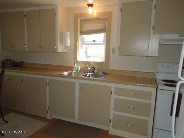 6 East Apache Street Springerville, AZ 85938 - Photo 17 of 20