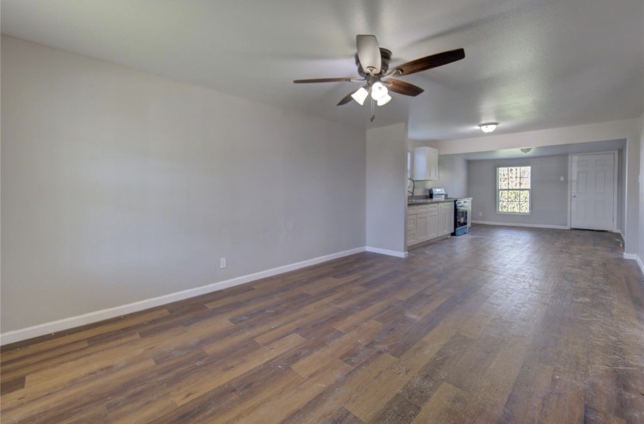 7957 Ritz Street Houston, TX 77028 - Photo 4 of 6