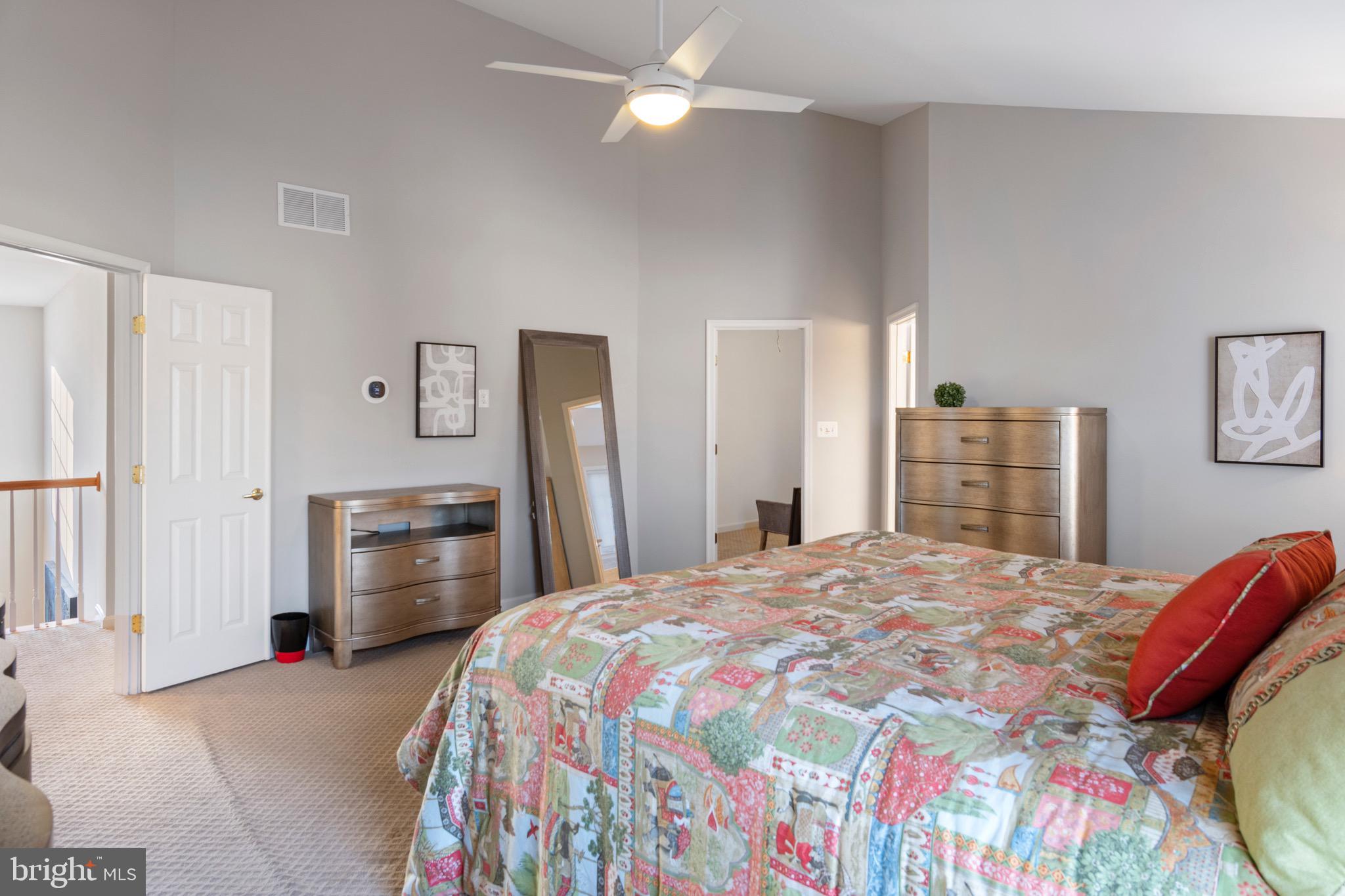 814 Stable Manor Road Reisterstown, MD 21136 - Photo 19 of 49 Owner's suite