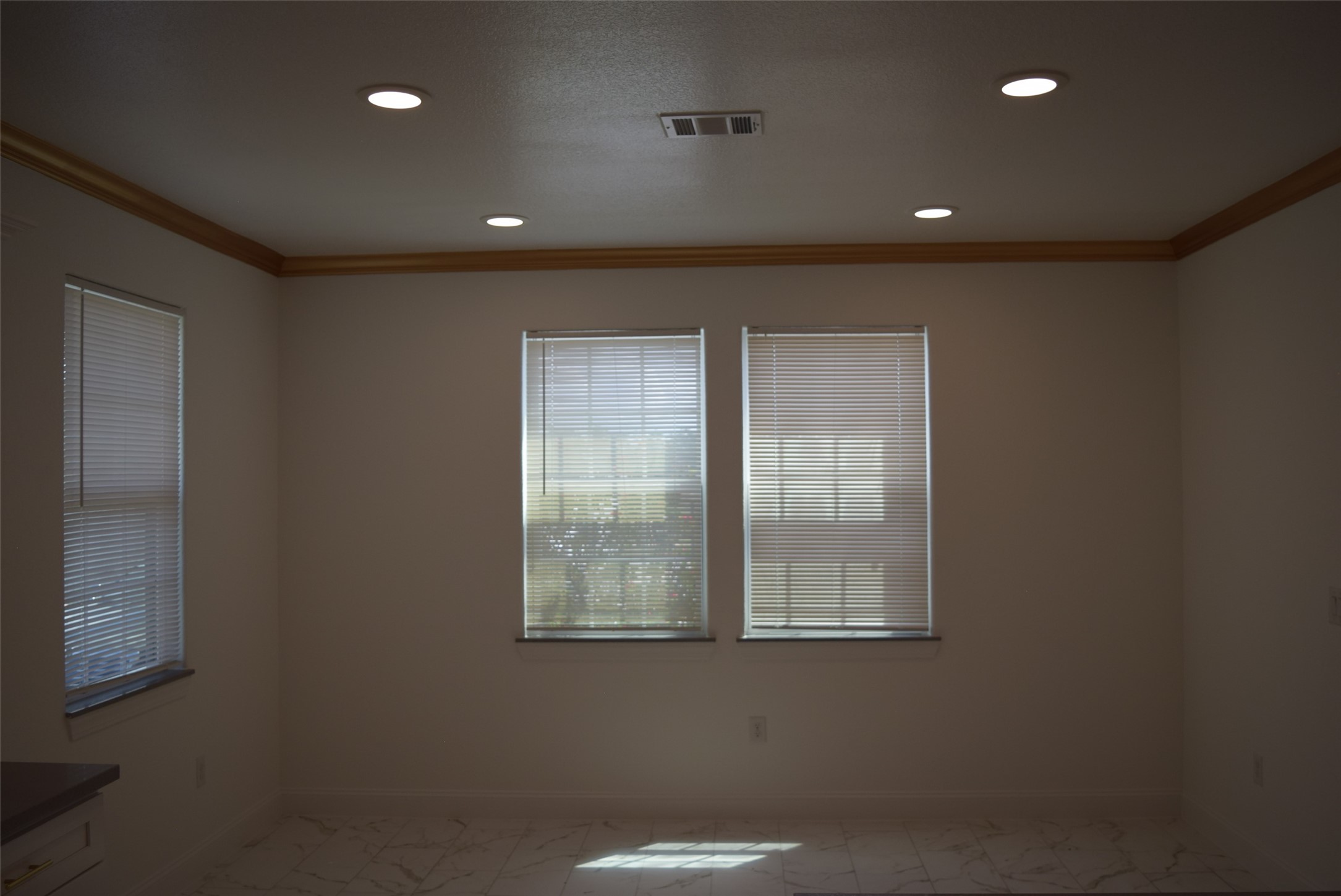 445 Road 5102 Cleveland, TX 77327 - Photo 15 of 36 a view of an empty room with a window