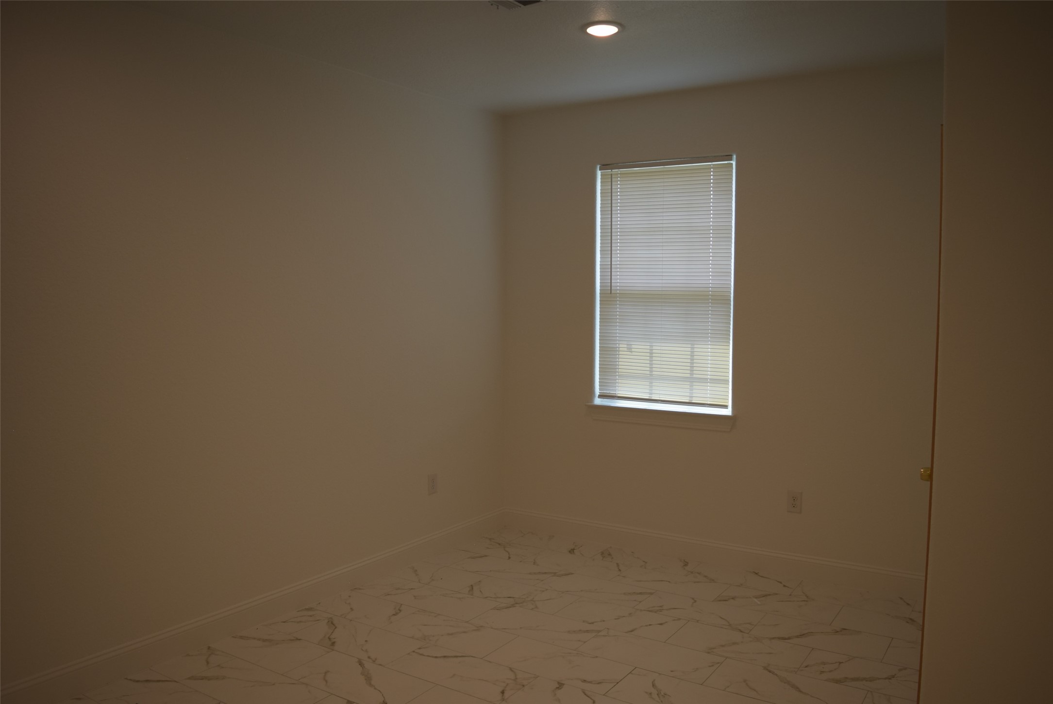 445 Road 5102 Cleveland, TX 77327 - Photo 31 of 36 a view of an empty room