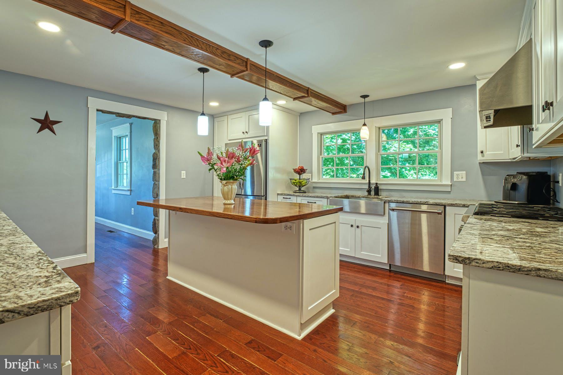19012 Airmont Road Purcellville, VA 20132 - Photo 14 of 60 Gallery Image 14