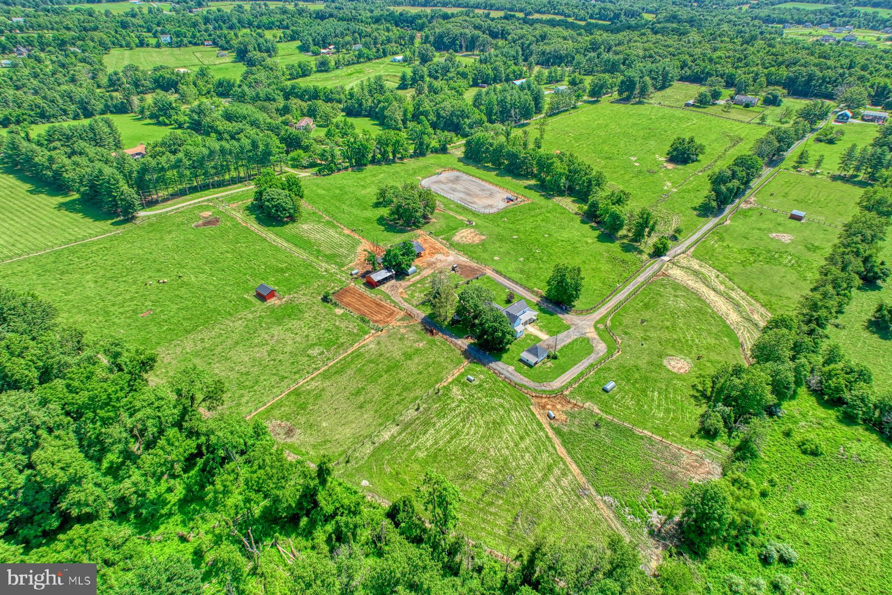 19012 Airmont Road Purcellville, VA 20132 - Photo 45 of 60 Gallery Image 45
