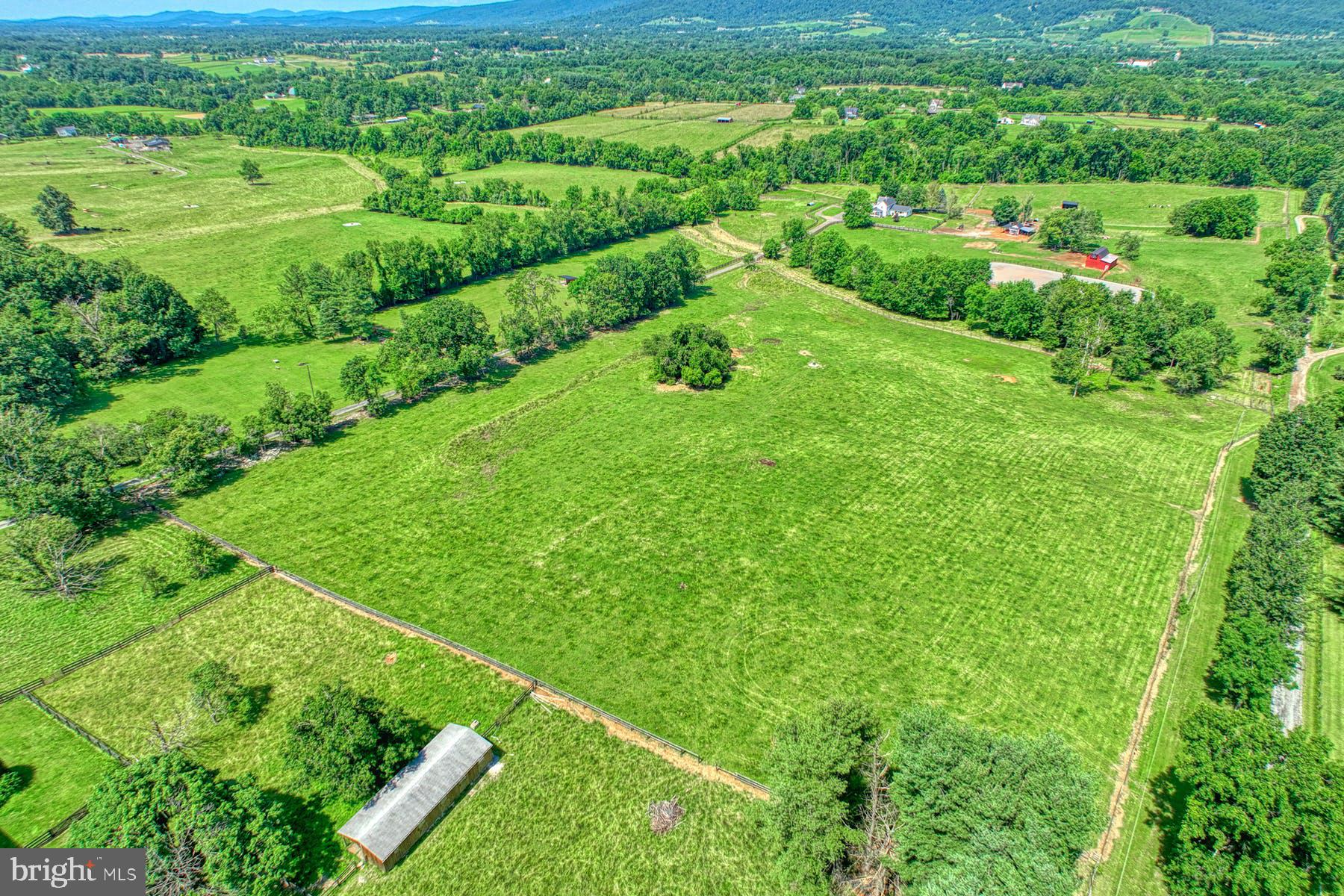 19012 Airmont Road Purcellville, VA 20132 - Photo 48 of 60 Gallery Image 48