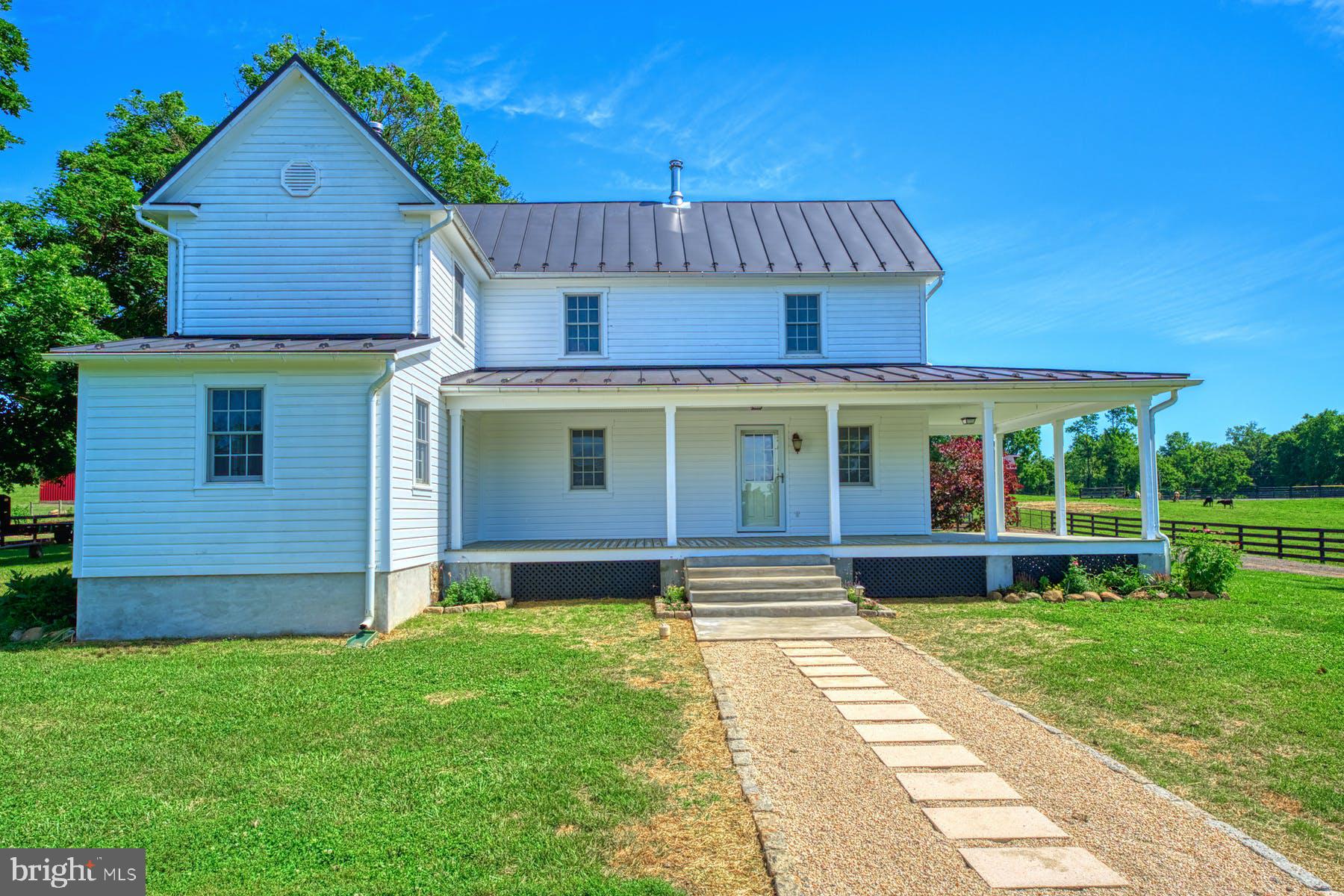 19012 Airmont Road Purcellville, VA 20132 - Photo 6 of 60 Gallery Image 6