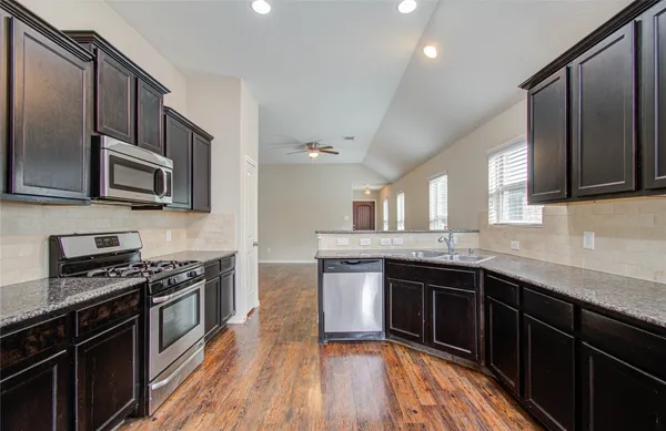 $1,900 | 1418 Spencer Glen Lane, Houston, TX 77073