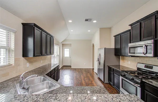 $1,900 | 1418 Spencer Glen Lane, Houston, TX 77073