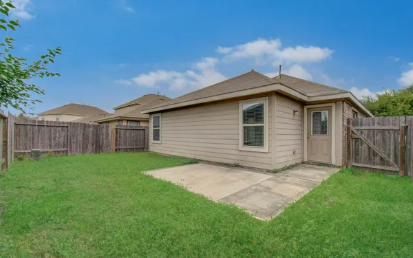$1,900 | 1418 Spencer Glen Lane, Houston, TX 77073
