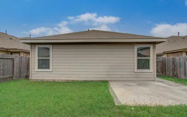 $1,900 | 1418 Spencer Glen Lane, Houston, TX 77073