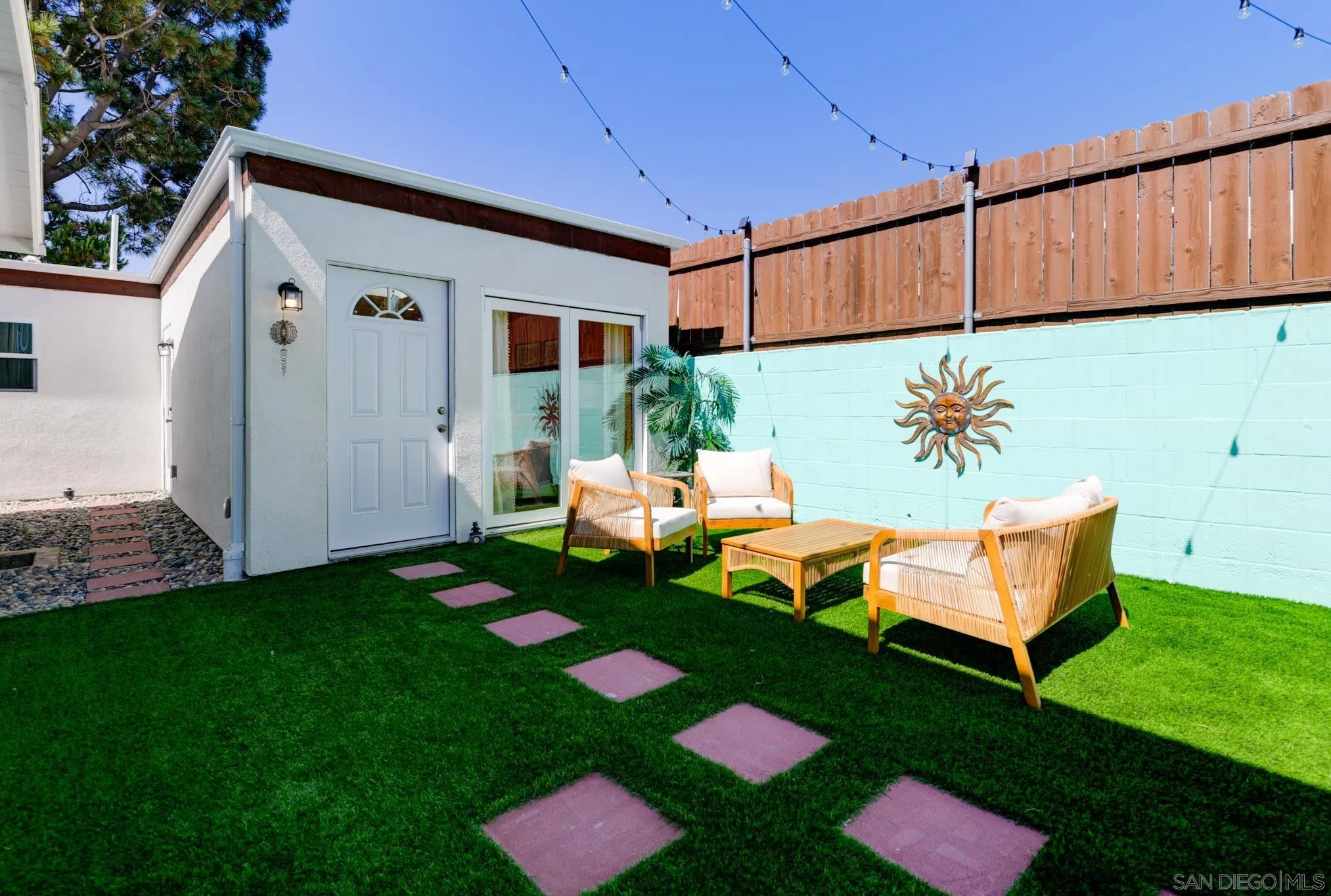 1129 Bonita Drive Encinitas, CA 92024 - Photo 14 of 29