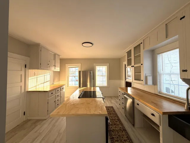 $219,900 | 12 Bowdoin Street, Houlton, ME 04730