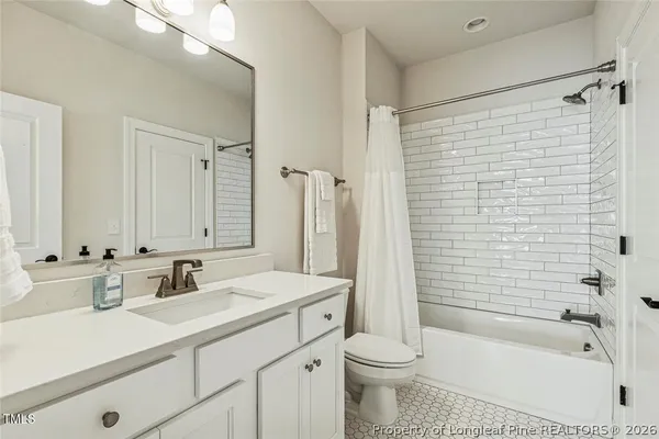 $3,995 | 2098 Amalfi Place, Apex, NC 27502