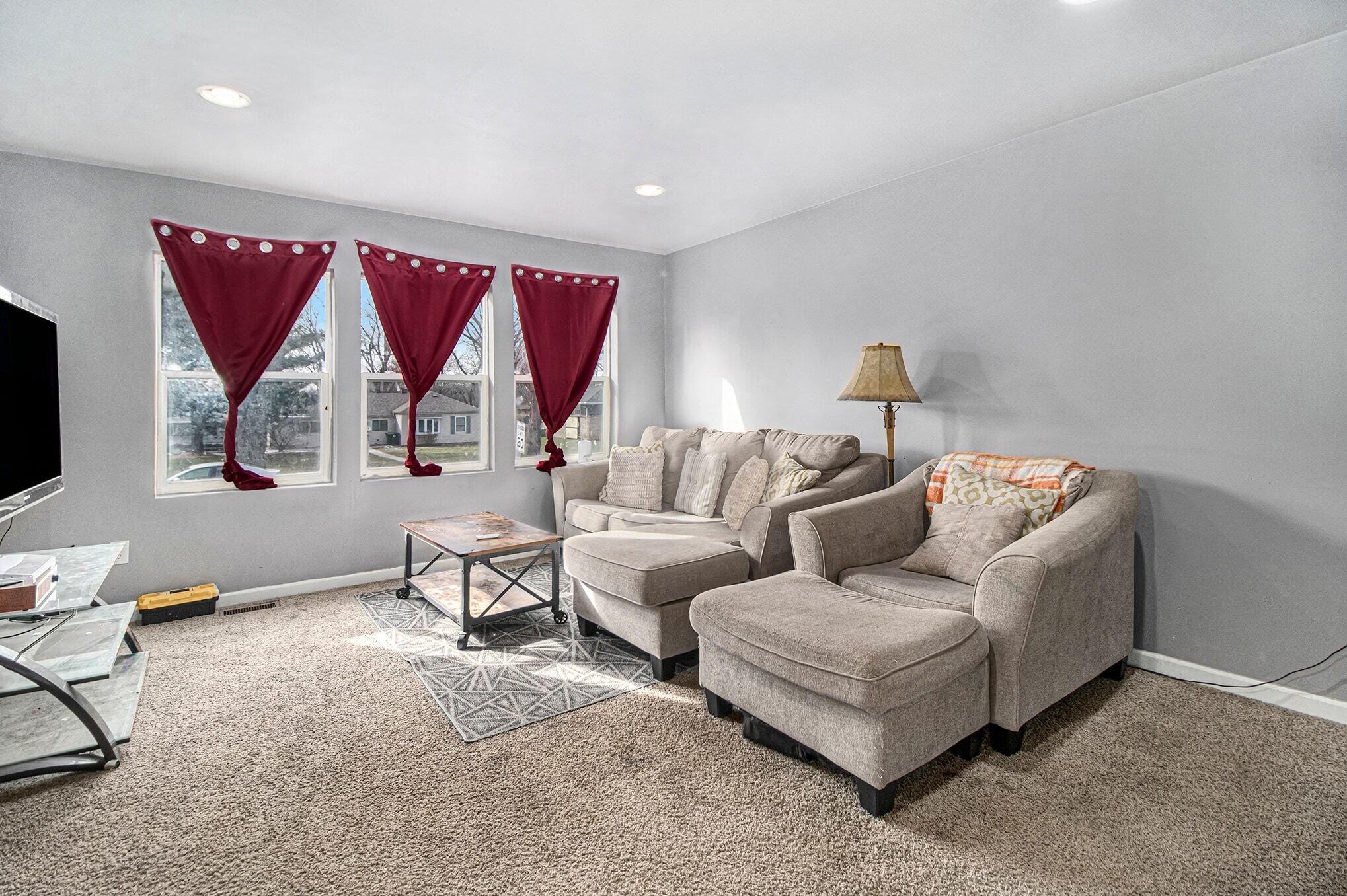 1139 State Street Hobart, IN 46342 - Photo 6 of 26 2038x1356