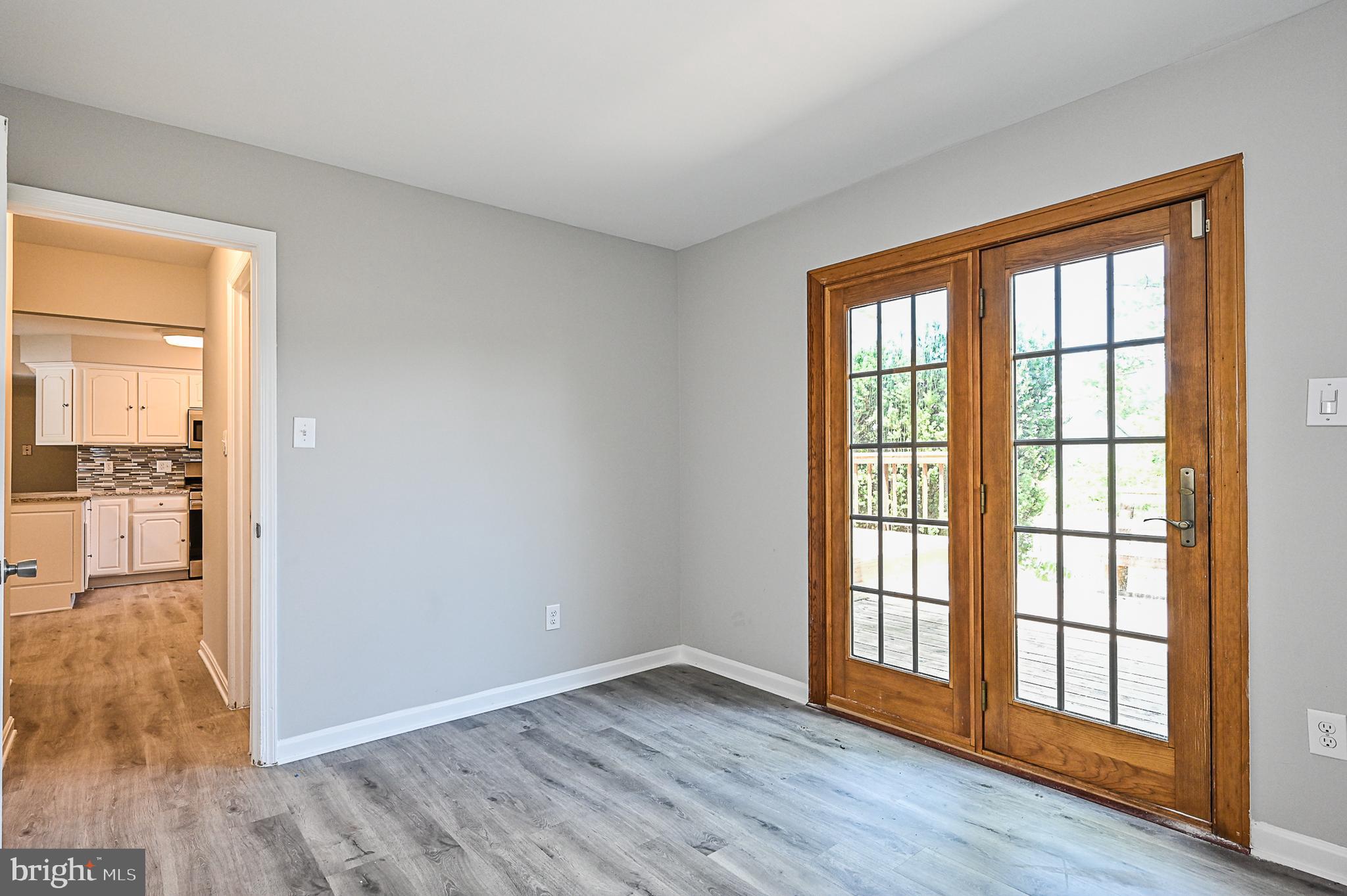 114 West Church Road Sterling, VA 20164 - Photo 13 of 31 Main level bedroom/study 2