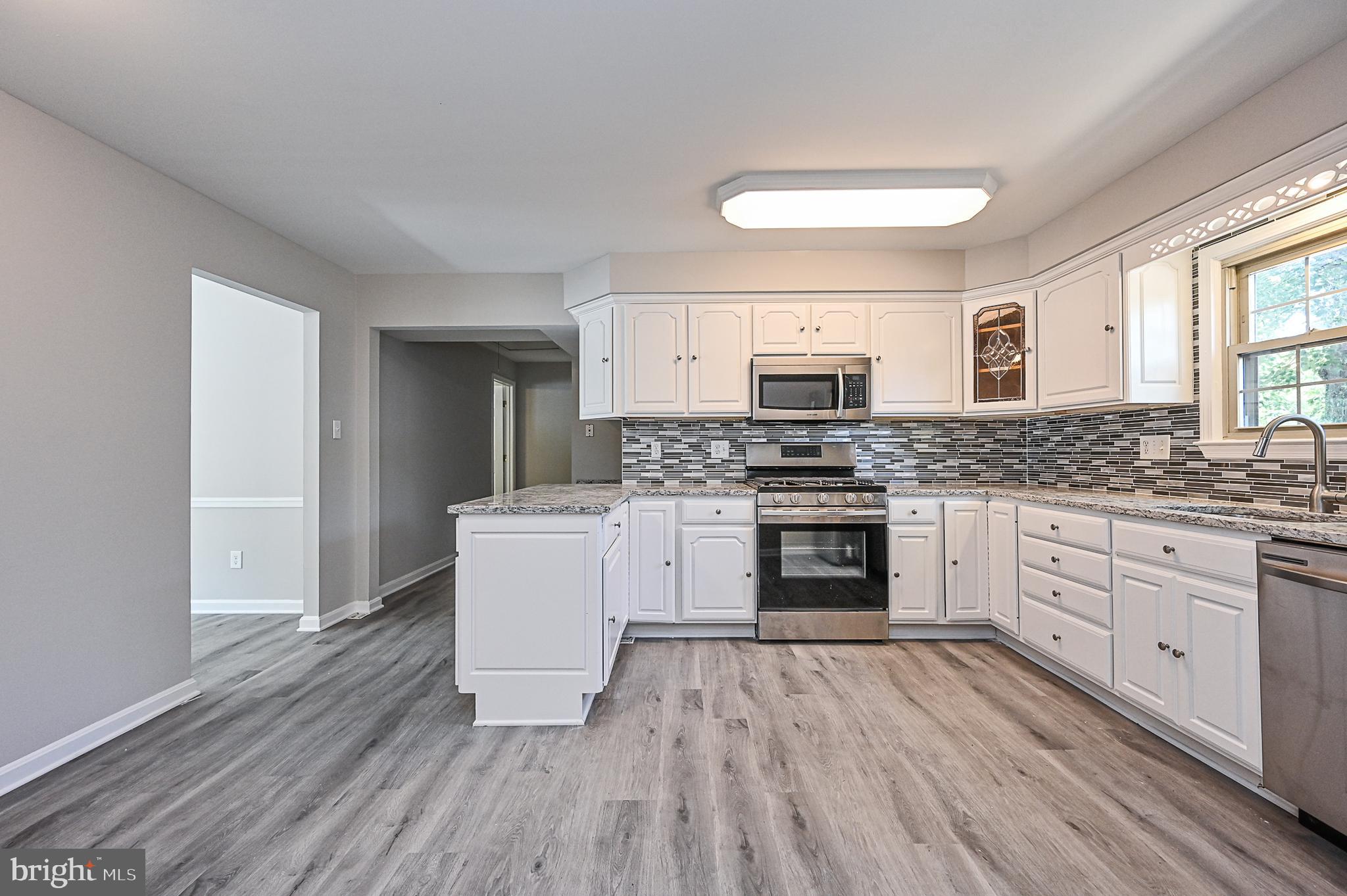 114 West Church Road Sterling, VA 20164 - Photo 15 of 31 Kitchen 1