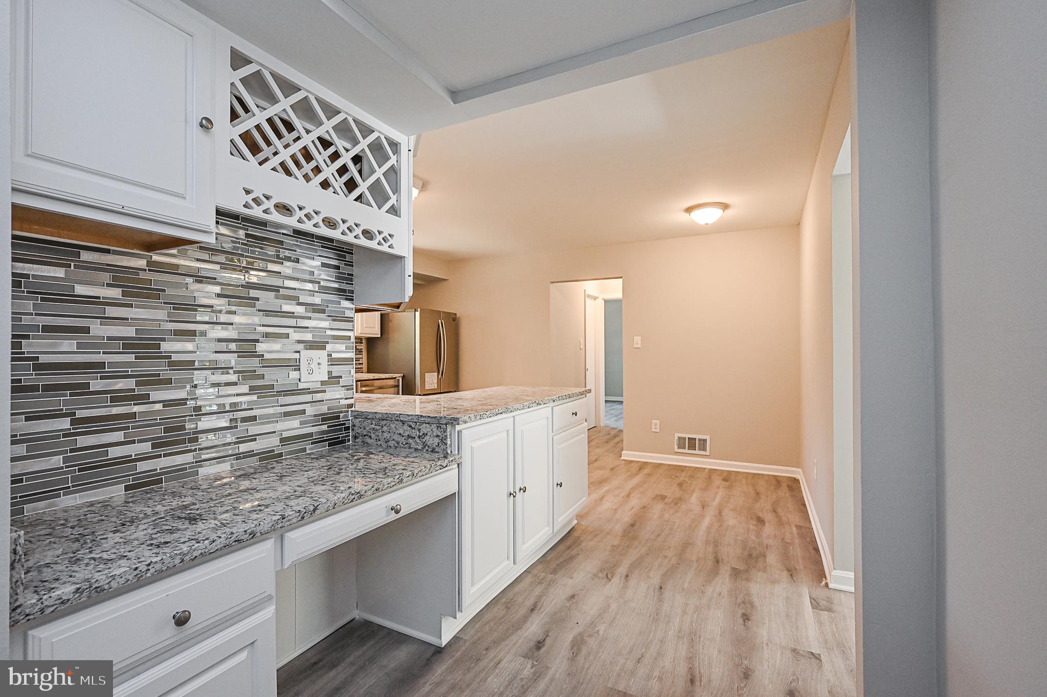 114 West Church Road Sterling, VA 20164 - Photo 17 of 31 Kitchen 3