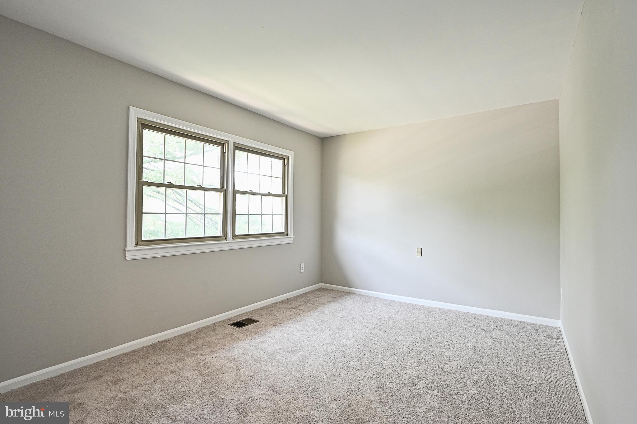 114 West Church Road Sterling, VA 20164 - Photo 21 of 31 Bedroom