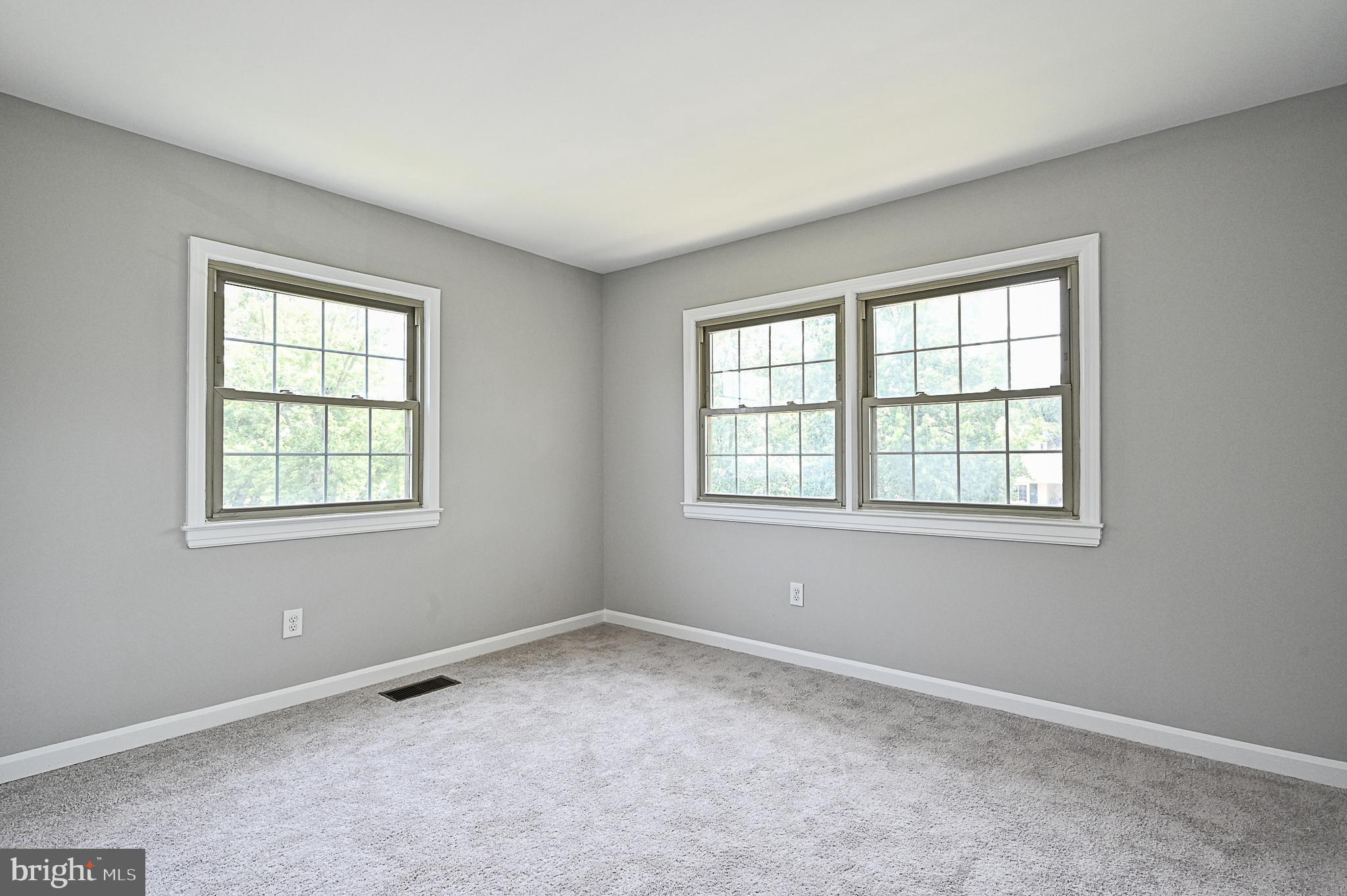 114 West Church Road Sterling, VA 20164 - Photo 23 of 31 Bedroom