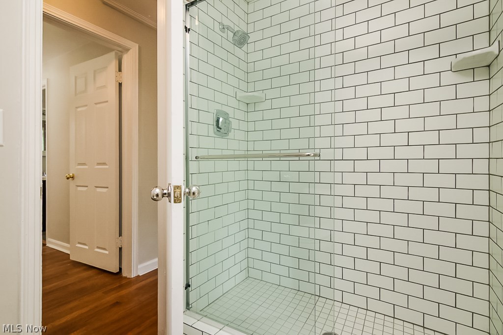 16809 Holbrook Road Cleveland, OH 44120 - Photo 9 of 34