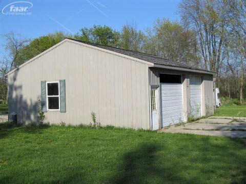 12031 Sharp Road Linden, MI 48451 - Photo 14 of 24 20125860-13.JPG