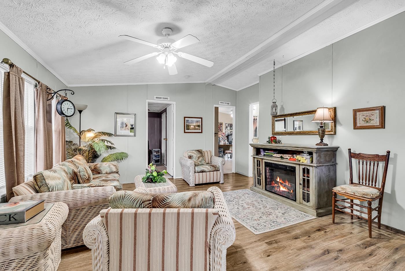 738 Oliver Drive Murrells Inlet, SC 29576 - Photo 4 of 27