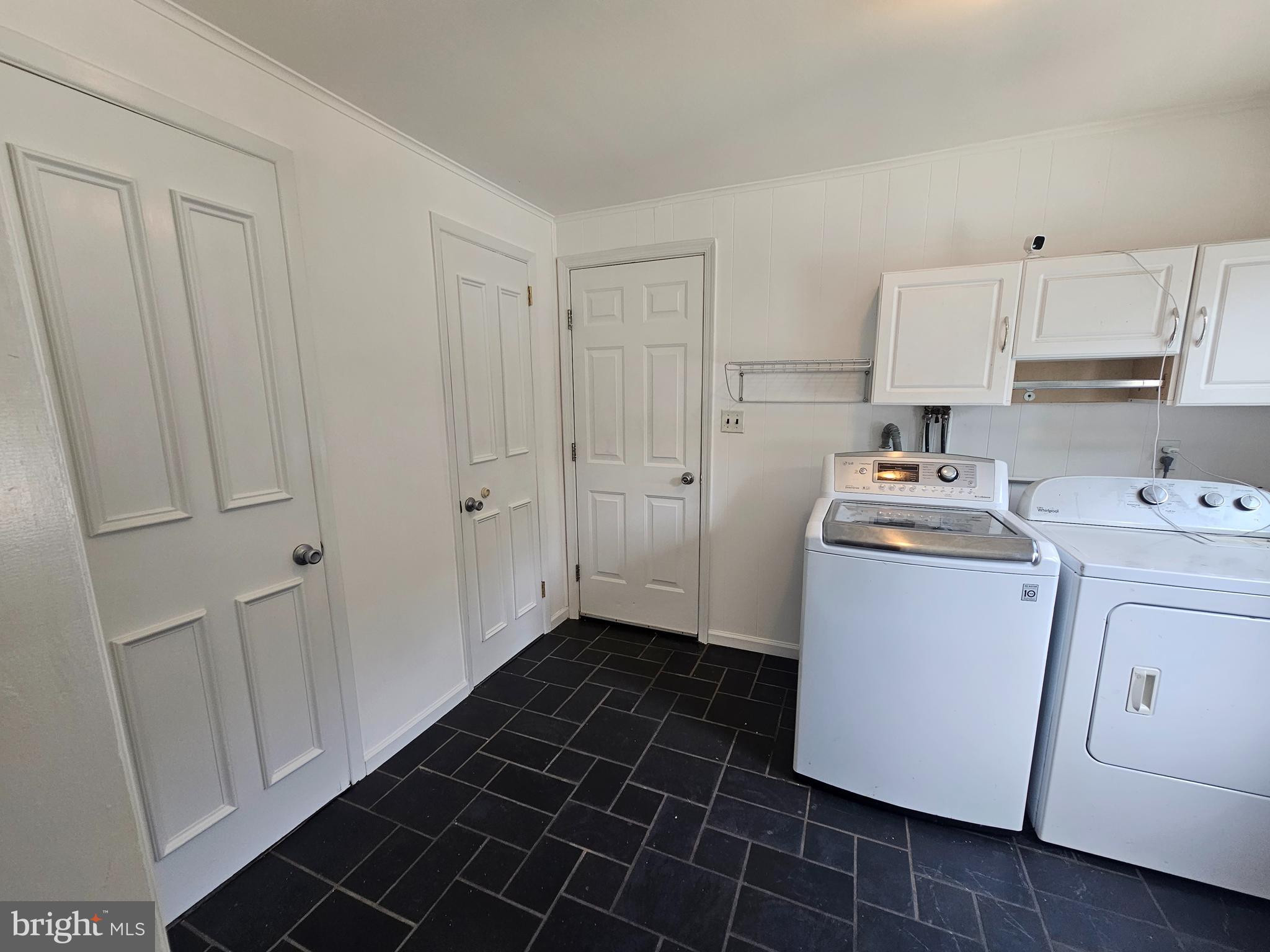 640 West Boot Road West Chester, PA 19380 - Photo 26 of 45 1st floor laundry & mud room