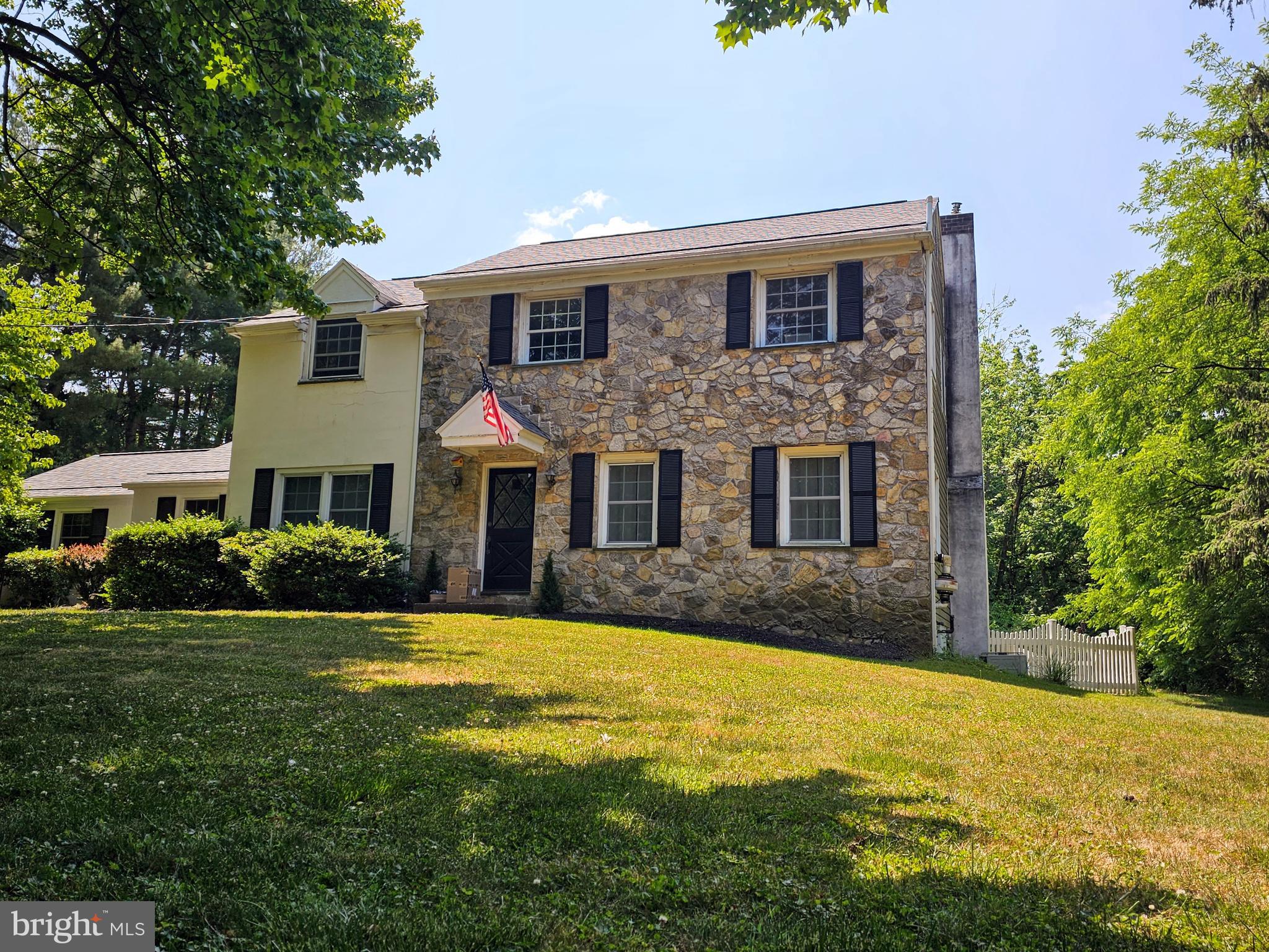 640 West Boot Road West Chester, PA 19380 - Photo 3 of 45 Attached Garage