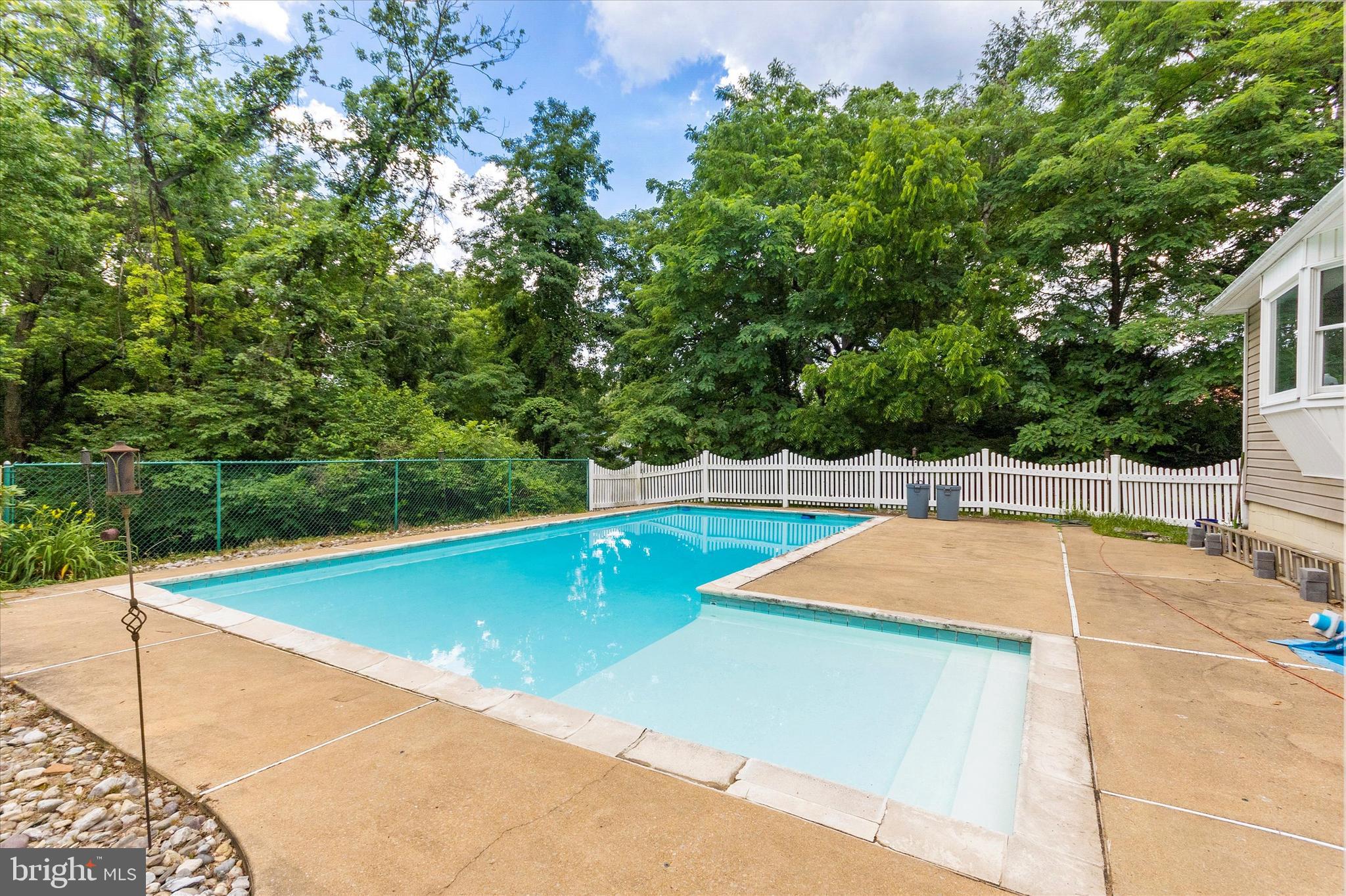 640 West Boot Road West Chester, PA 19380 - Photo 10 of 45 Pool